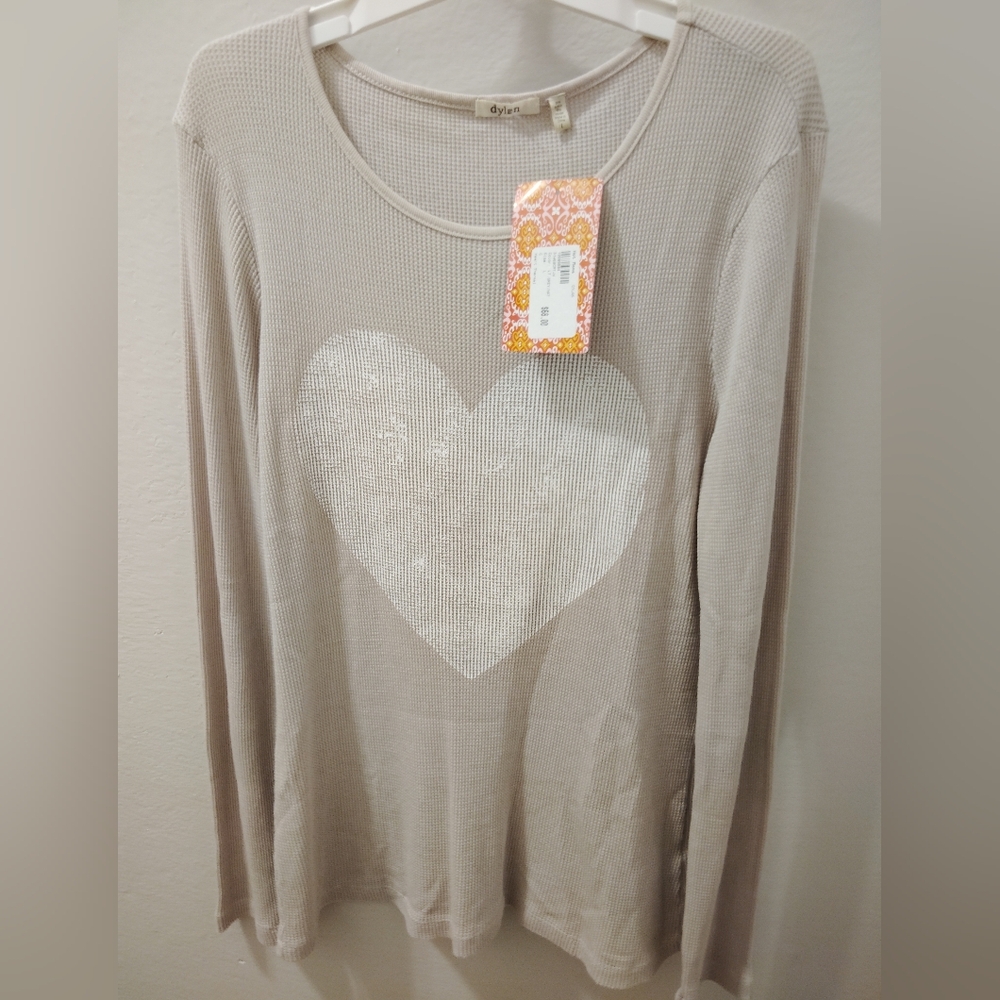 🦋Dylan Taupe Long Sleeve Heart Tee